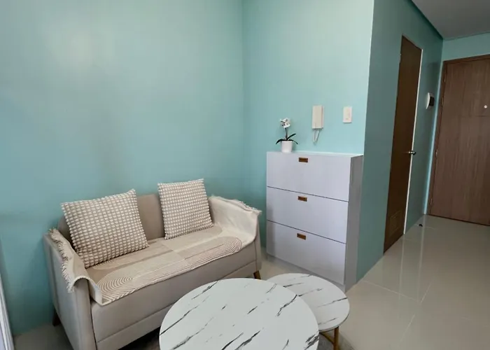 Lush Residences Aparthotel Manila